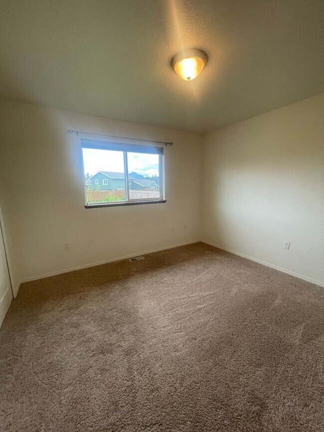 Building Photo - 2887 N Terrell Dr