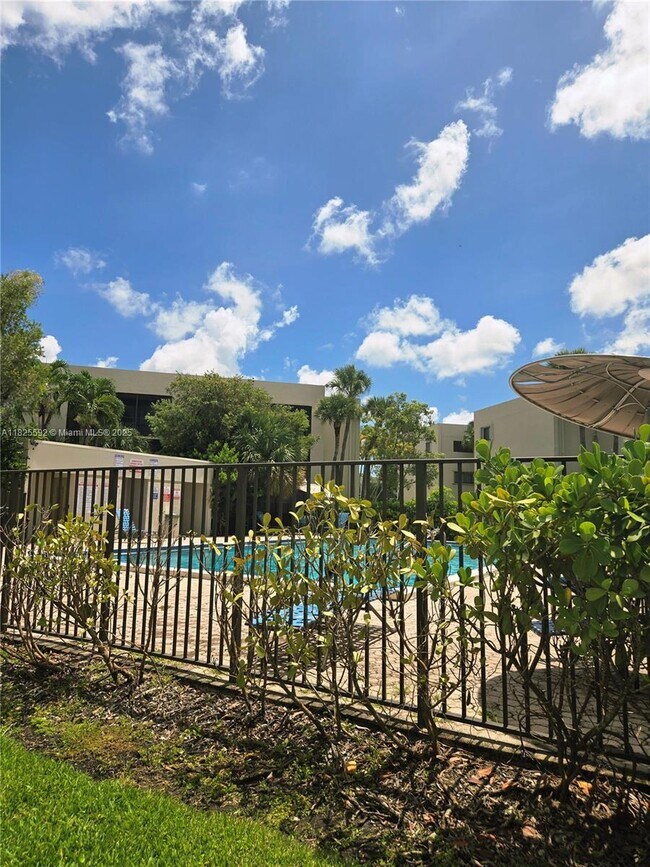 Building Photo - 8005 SW 107th Ave
