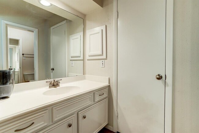 Building Photo - 11507 Wolf Run Ln