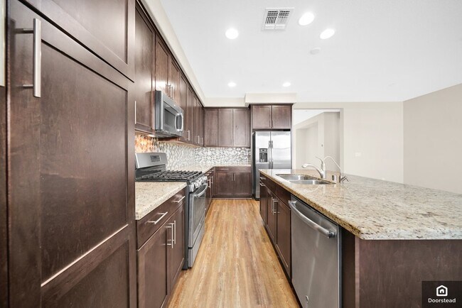 Building Photo - 3909 Portola Cmn