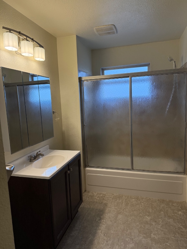 Building Photo - 8858 Interlake Ave N