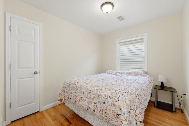 Building Photo - 499 Ocean Ave