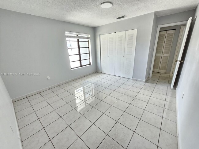 Building Photo - 13700 SW 18th Terrace