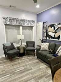 Building Photo - 325 Pendleton St NW