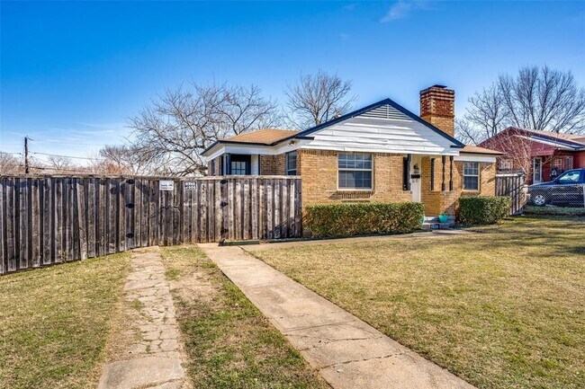 Building Photo - 1026 Cliffdale Ave
