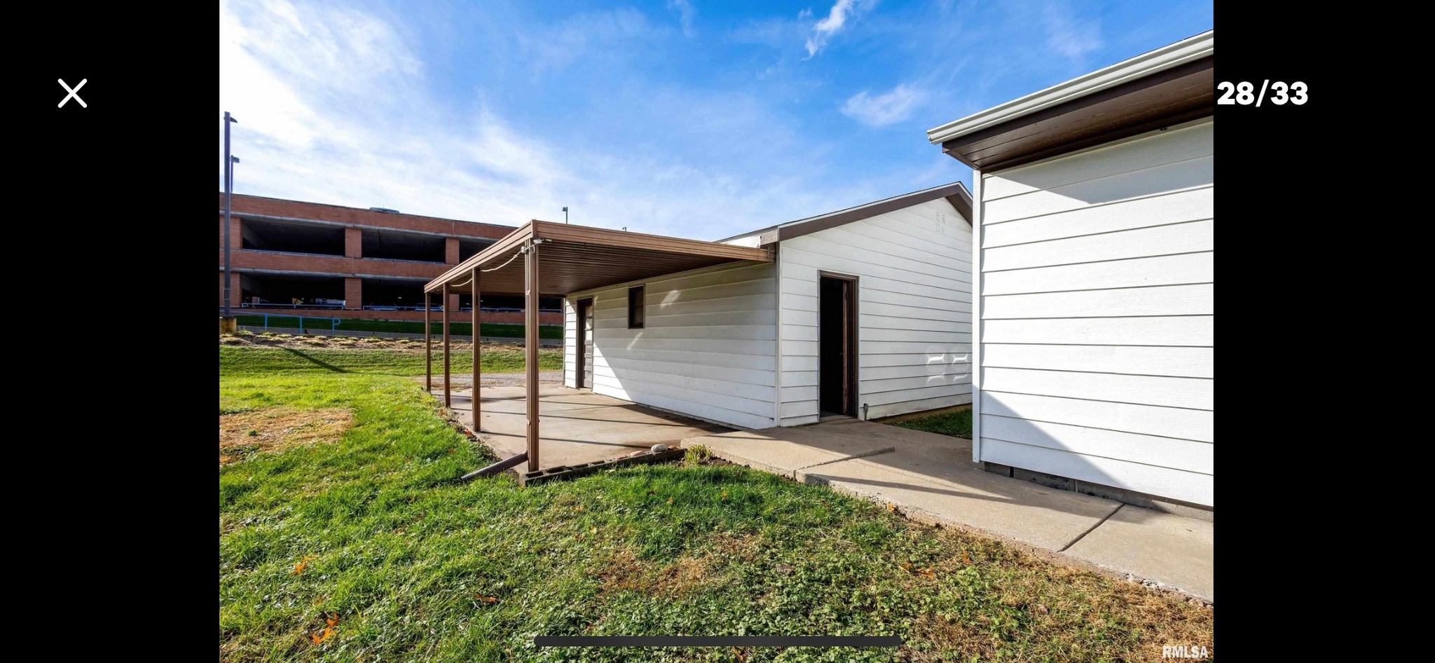 Building Photo - 1243 E Dover Ct