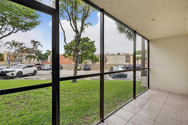 Building Photo - 8065 SW 107th Ave