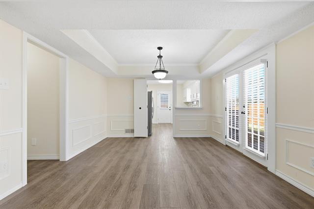 Building Photo - 2145 Willow Pl