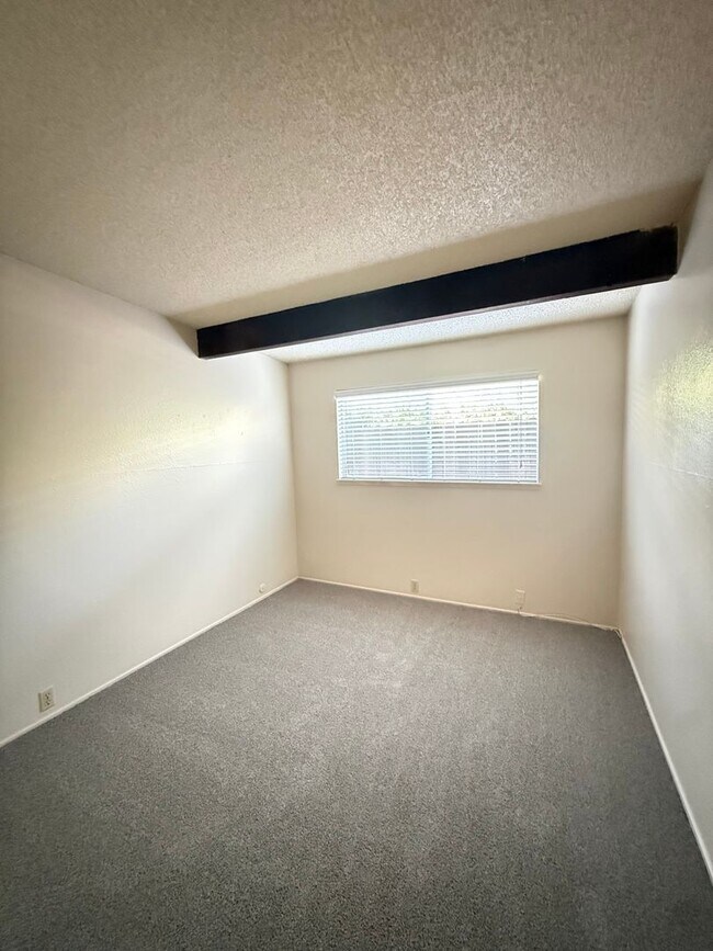 Building Photo - 3210 Trawler Pl