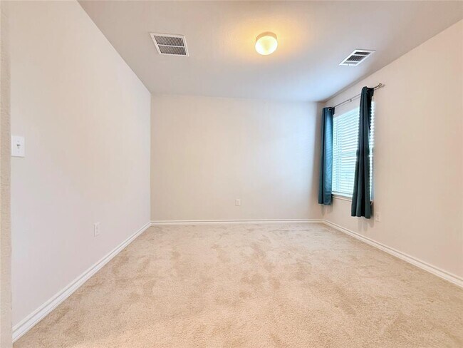 Building Photo - 7506 Elk Grove Path