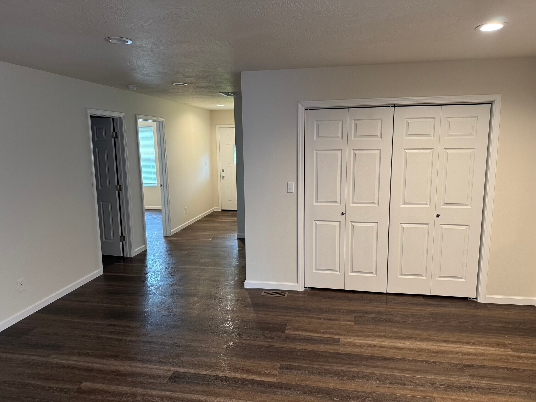 Building Photo - 1845 N Colgate Ave