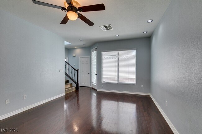 Building Photo - 8233 Shaded Arbors St