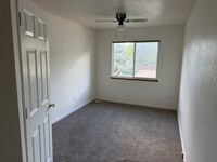Building Photo - 1637 Westbridge Dr