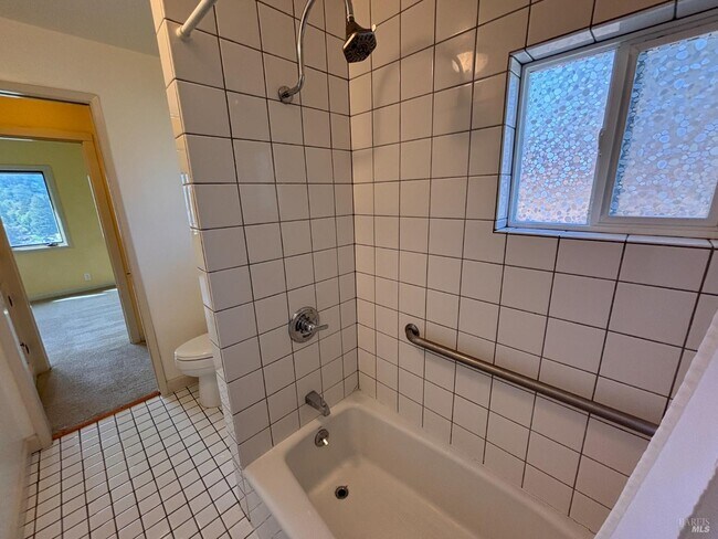 Building Photo - 71 Rocca Dr