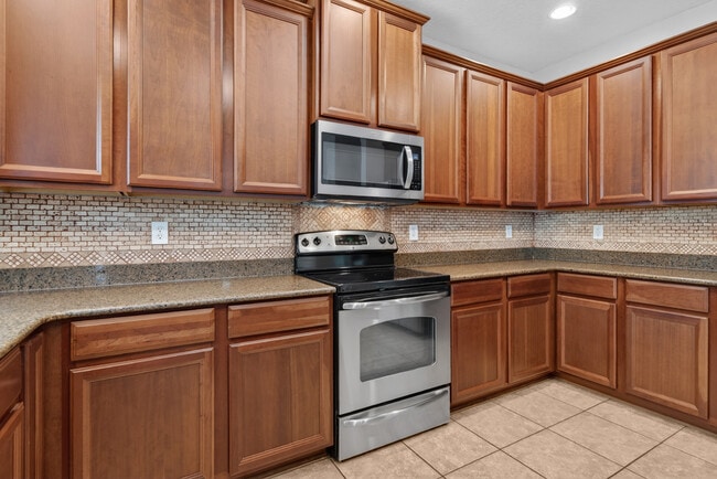 Building Photo - 112 Kildrummy Ct