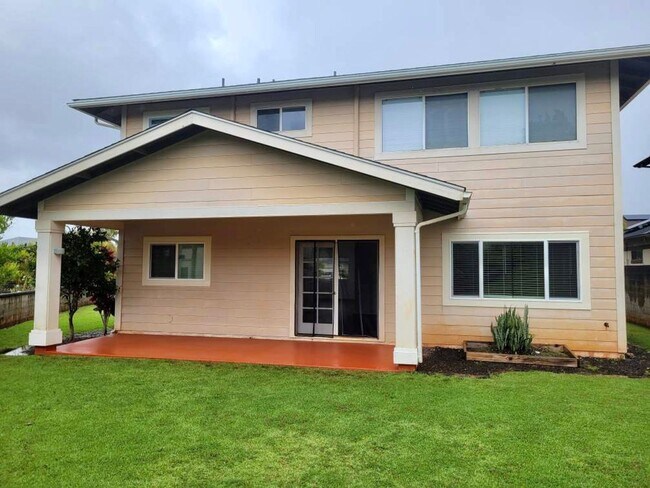 Building Photo - For Rent | 4 Bedroom, 3 Bathroom house with 2 Car Garage