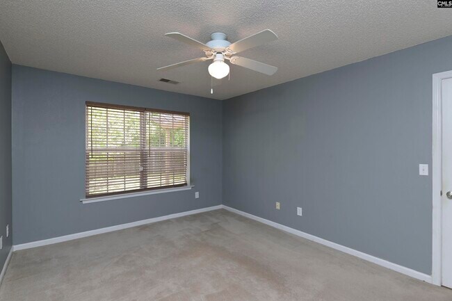 Building Photo - 224 Star Hill Ln