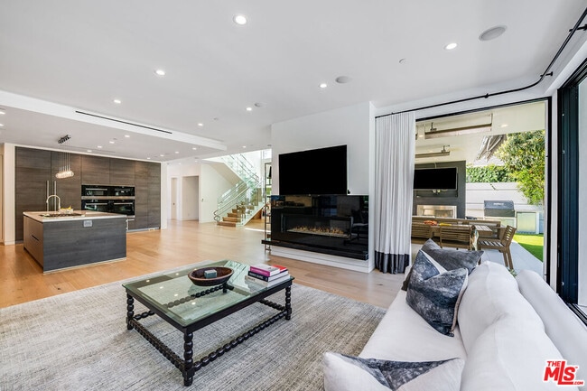 Building Photo - 5101 Rubio Ave