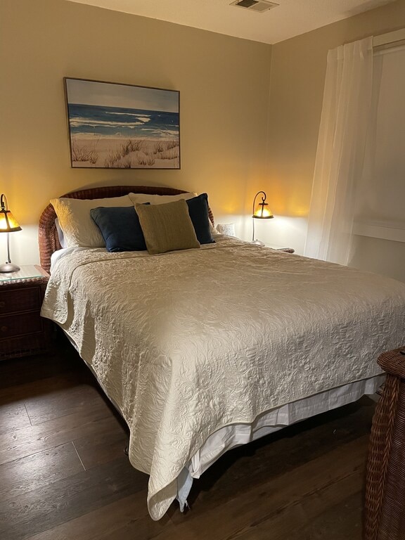 Building Photo - 1900 Duffy St