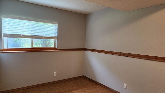 Building Photo - 5153 Oak Valley Dr