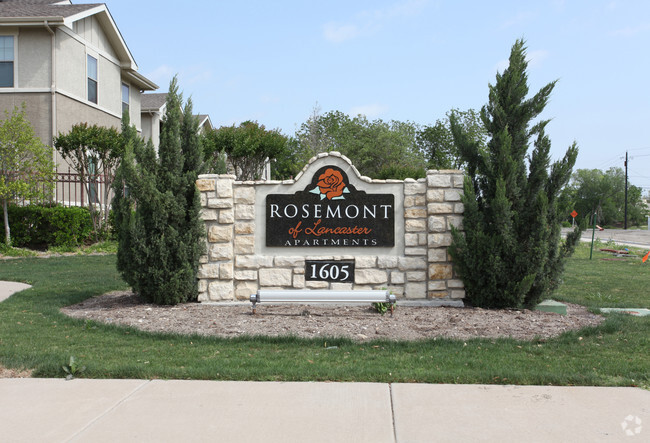 Primary Photo - Rosemont of Lancaster