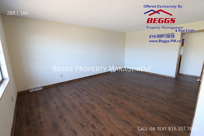 Building Photo - 401Dains St.-