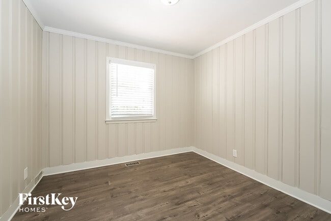 Building Photo - 503 Rosebriar Ct