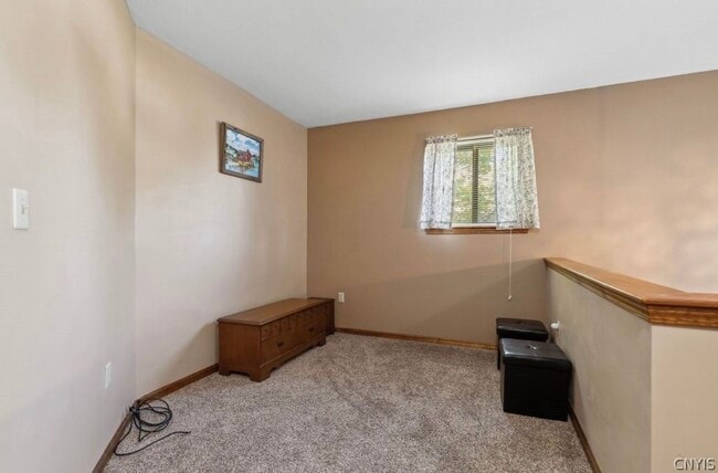 Building Photo - 8253 Honeysuckle Dr