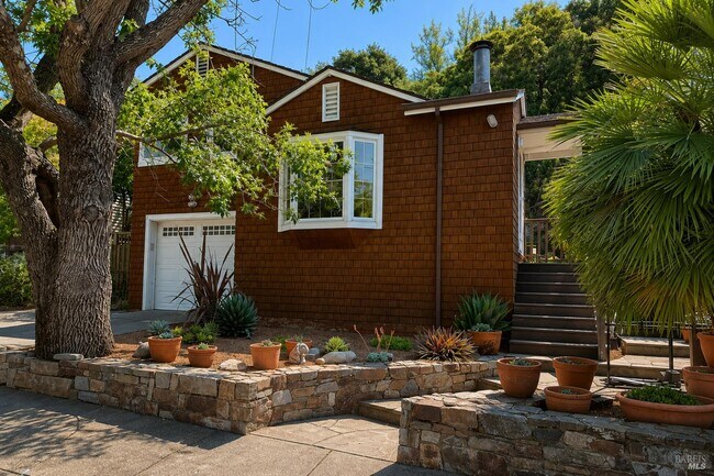 Building Photo - 200 The Alameda