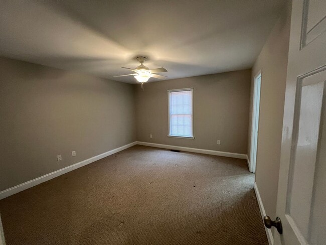 Building Photo - Elegant 3 Bedroom, 2 Bath Rental Home in Creedmoor