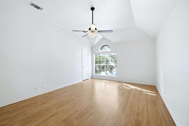 Building Photo - 4 Bedroom home with ZERO carpet close to RAFB