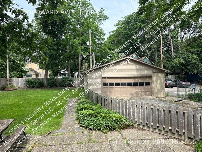 Building Photo - 303 Woodward Ave