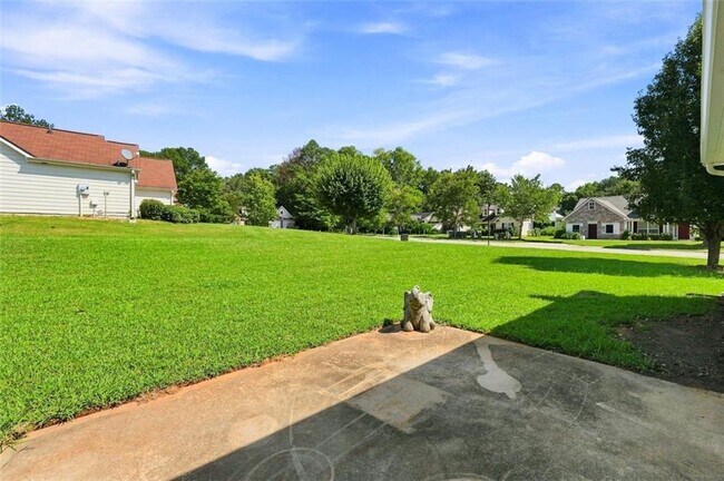 Building Photo - 465 Camella Cir