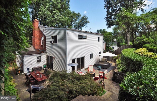 Building Photo - 4306 Kentbury Dr