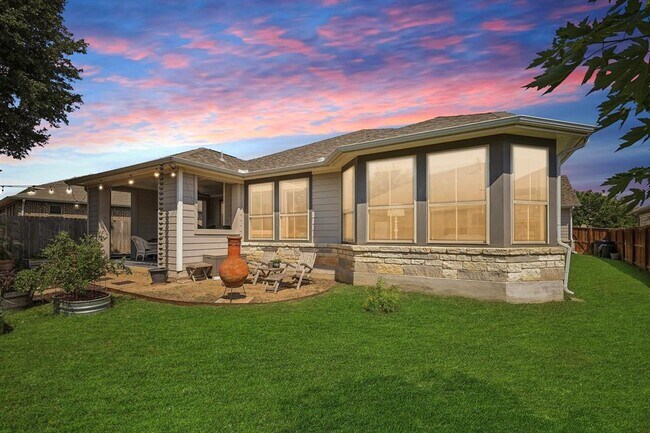 Building Photo - 712 Germander Rd