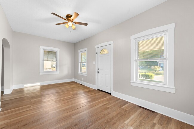 Building Photo - 3424 Hale Ave