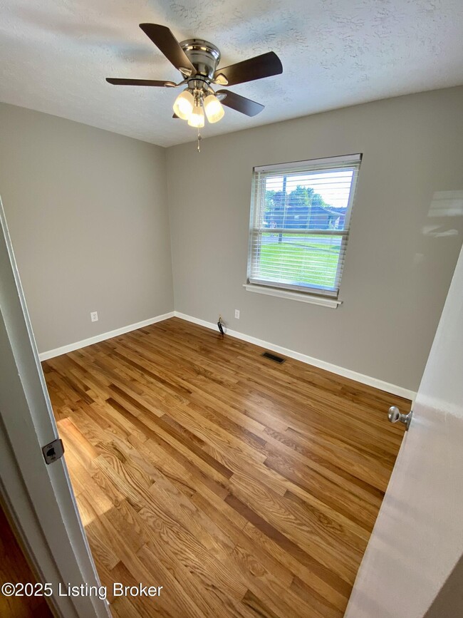 Building Photo - 3603 Willowwood Ct