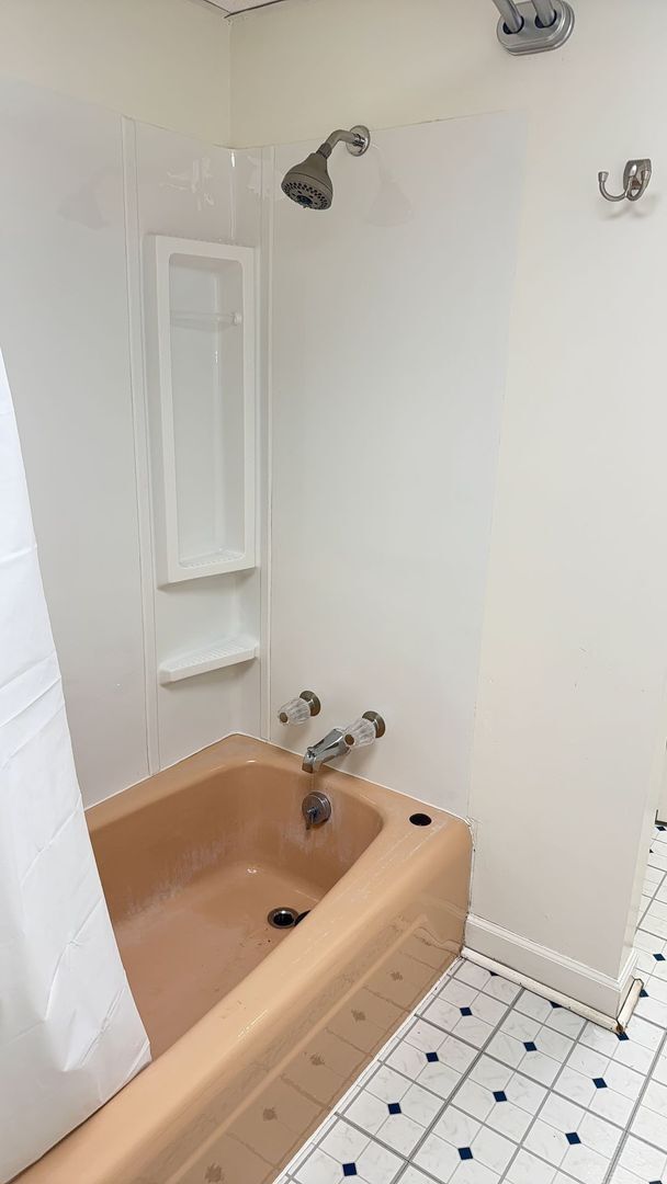 Building Photo - 3 BR 2 BA House