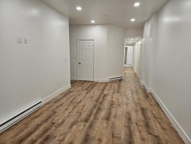 Building Photo - 75 5th Ave