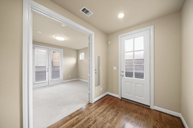 Building Photo - 1250 W 23rd St