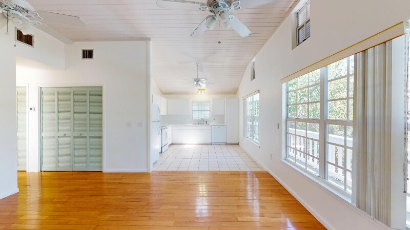 Building Photo - 29720 Journeys End Rd