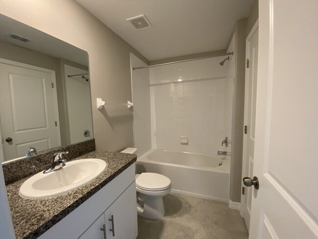 Building Photo - Coming Soon! End Unit 3/2.5 Townhome For R...