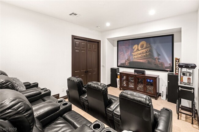 Building Photo - 4079 Villa Rafael Dr