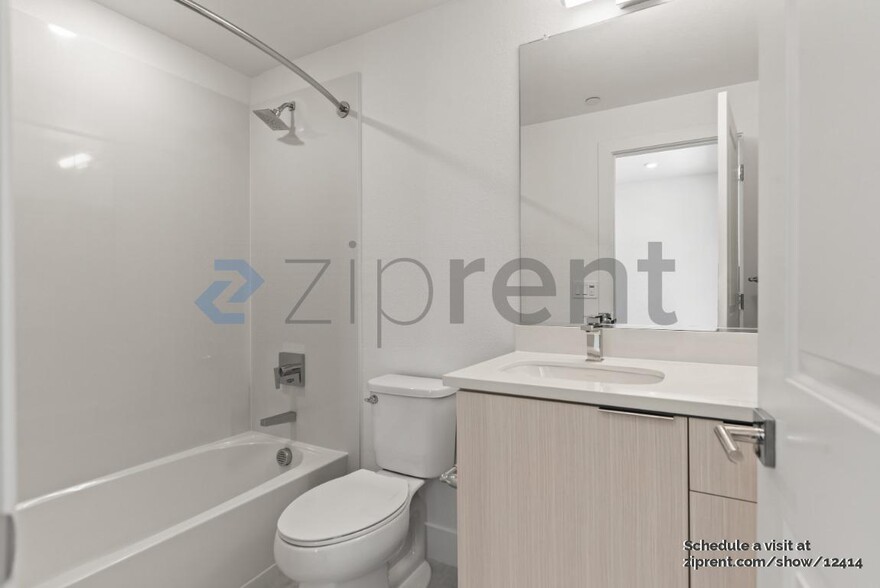 Building Photo - 3028 Lamory Pl