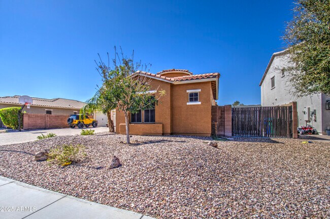 Building Photo - 3016 N Glenview