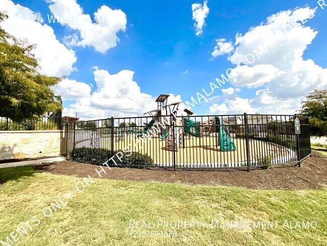 Building Photo - 13424 Whisper Xing