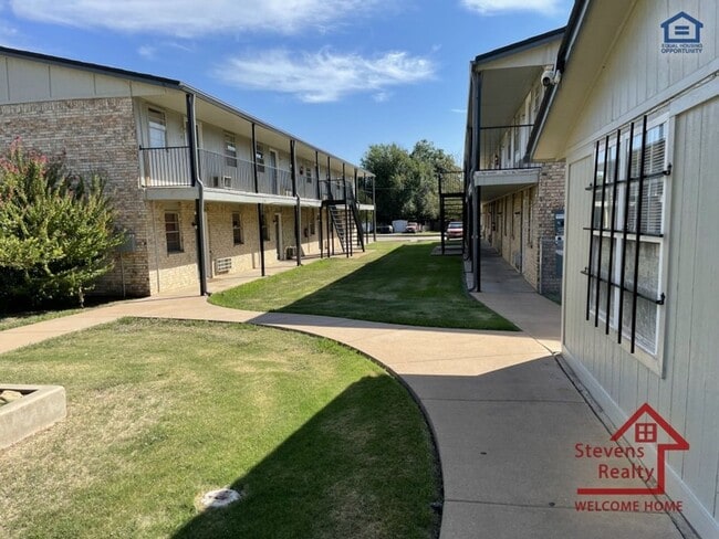 Building Photo - Amber Apartments