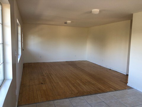 Building Photo - 4932 S Slauson Ave