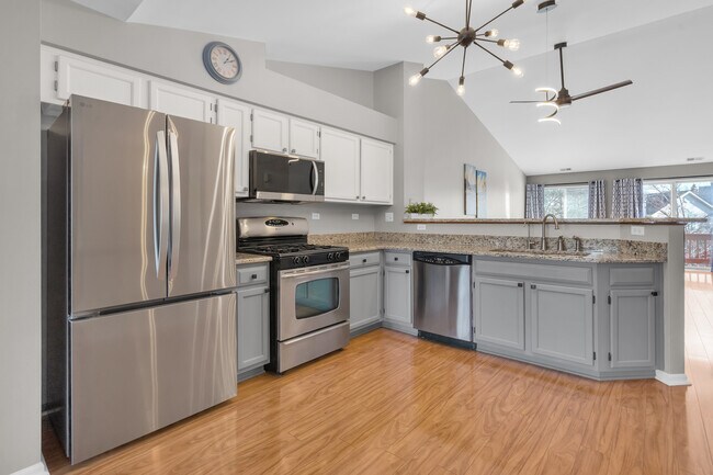 Building Photo - 239 Camel Bend Ct