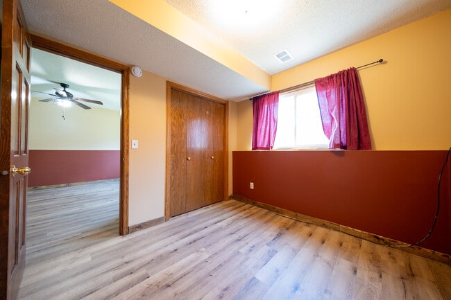 Building Photo - 1705 Slater Ln